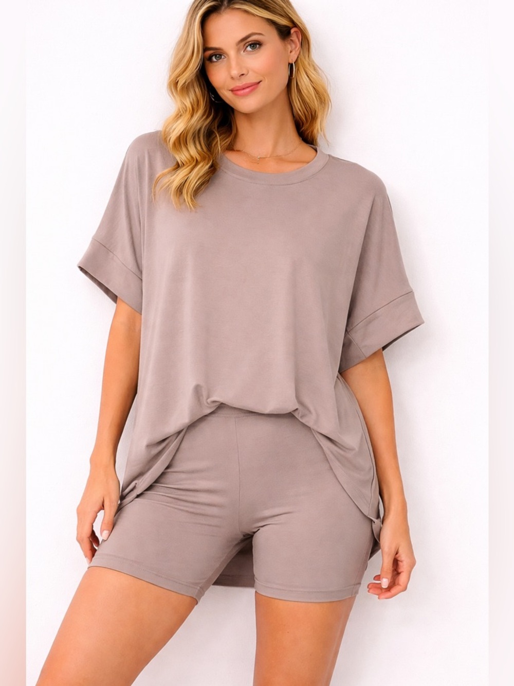 Zenana Outfitters Mocha Relaxed Short Sleeve Tee